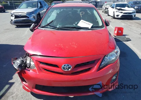 2013 Toyota Corolla S z USA, uszkodzony, nr VIN 5YFBU4EE8DP075551